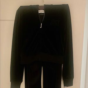 Never worn black velour Juicy set